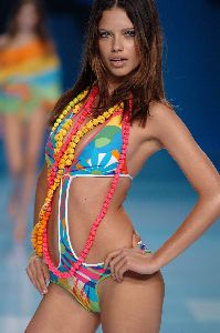 Supermodel Adriana Lima bikini pictures