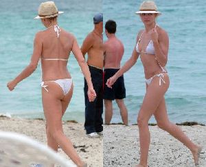 Sexy actress Cameron Diaz bikini pictures