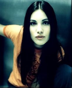 carly pope : 21