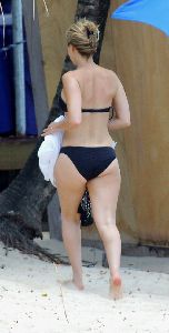 Sexy singer Rachel Stevens  black bikini pictures