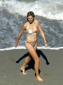 Actress Marla Maples bikini pictures