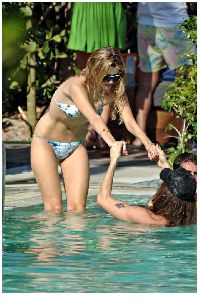 Actress and model Mischa Barton bikini pictures