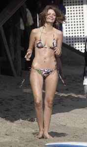 Actress and model Mischa Barton bikini pictures