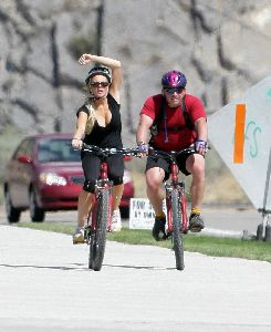 Sexy actress Lindsay Lohan pictures while biking around while on a break from rehab in Utah