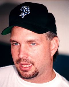 Garth Brooks : Garth Brooks-13