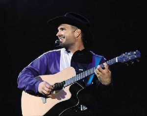 Garth Brooks : GarthBrooksCRN04