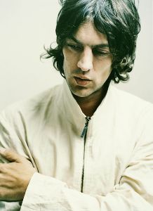 Richard Ashcroft : Richard-Ashcroft-vi01