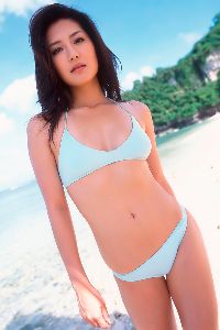 Model Haruna Yabuki bikini pictures