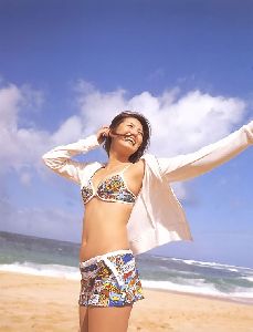 Model Haruna Yabuki bikini pictures