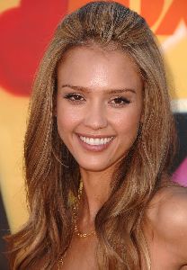 Sexy actress Jessica Alba picture at the 2007 Teen Choice Awards