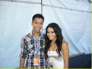 Vanessa Hudgens picture with Zac Efron at the Teen Choice Awards 2007