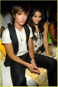 Vanessa Hudgens picture with Zac Efron at the Teen Choice Awards 2007