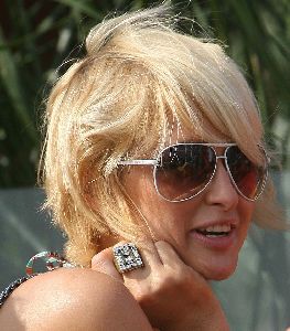 Sexy Paris Hilton picture Cuts Short hair