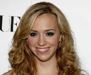 Andrea Bowen : Andrea Bowen-36