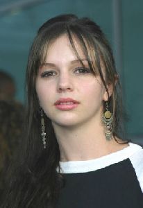 Amber Tamblyn : Amber Tamblyn-SGG-032511