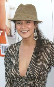 Emmanuelle Chriqui : Emmanuelle Chriqui-9