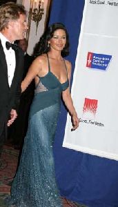 Catherine Zeta-Jones : Catherine Zeta-Jones-20