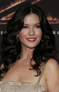 Catherine Zeta-Jones : Catherine Zeta-Jones-12