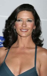 Catherine Zeta-Jones : Catherine Zeta-Jones-22