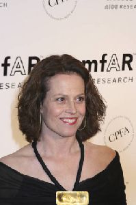 Sigourney Weaver : Sigourney Weaver-TWW-005813