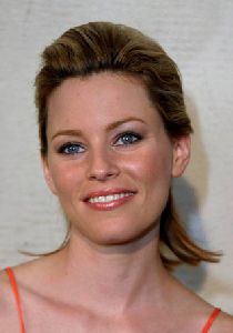 Elizabeth Banks : Elizabeth Banks-32