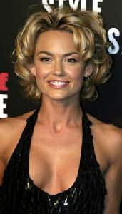 Kelly Carlson : Kelly Carlson-3