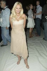 Kristin Chenoweth : Kristin Chenoweth-14