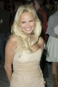 Kristin Chenoweth : Kristin Chenoweth-15