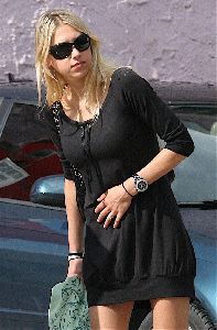 Sexy Anna Kournikova  photo/pic in sexy short black dress