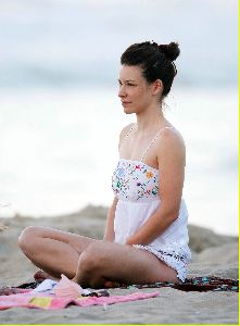 Sexy Evangeline Lilly (star of LOST series)  photo/pic at the beach