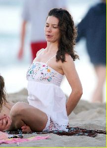 Sexy Evangeline Lilly (star of LOST series)  picture/pic at the beach