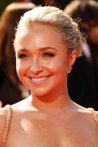 Sexy Hayden Panettiere pictures at the 59th Emmy Awards on September 16th 2007