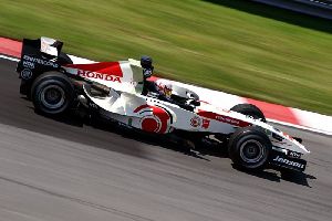 Jenson button picture out-qualified his teammate Rubens Barrichello at the 2006 Canadian Grand Prix