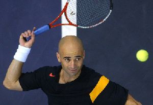 Andre Agassi pictures at 2004 ATP Madrid Master Series