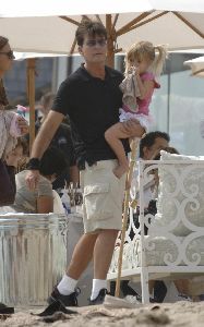 Charlie Sheen pictures/pics with his daughter and fiancee