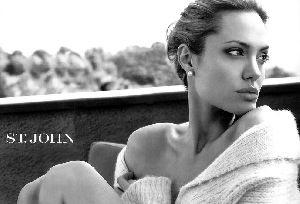 Angelina Jolie photo shoot for label St. John. Fantastic