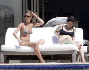 Sexy Jennifer Aniston bikini picture in Mexico