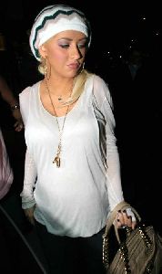 Sexy Pregnant Christina Aguilera pictures shopping for the coming baby