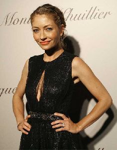 Sexy Rebecca Gayheart pictures at Monique Lhuillier Salon Opening