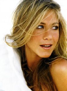 Sexy Jennifer Aniston pics at the Harper's Bazaar Magazine