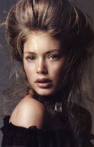 Doutzen Kroes : 86