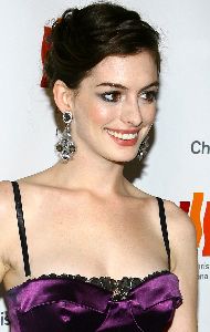 Anne Hathaway : anne-hathaway-magtical-evening-05