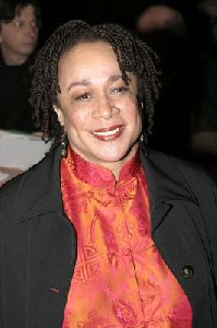 S. Epatha Merkerson : S  20Epatha 20Merkerson-4