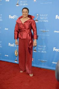 S. Epatha Merkerson : S  20Epatha 20Merkerson-9