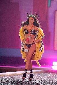 2007 Victoria’s Secret Fashion Show pictures