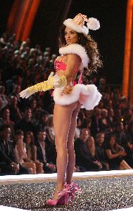 2007 Victoria’s Secret Fashion Show pictures