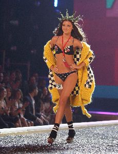 2007 Victoria’s Secret Fashion Show pictures