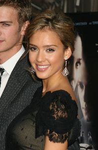 Sexy Jessica Alba pictures at the Awake premiere on November 14th 2007 in New York City