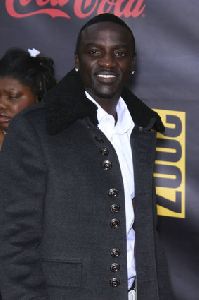 Akon pics at 2007 American Music Awards