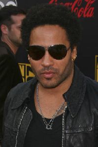 Lenny Kravitz pictures at 2007 American Music Awards